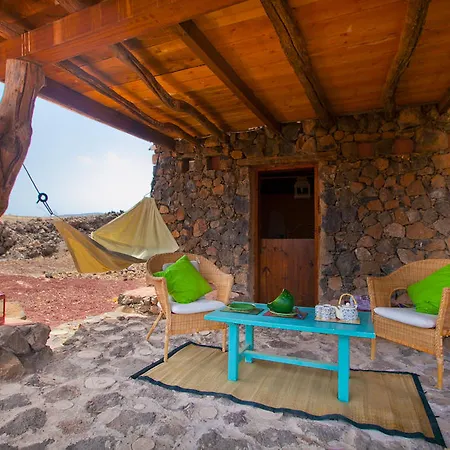 Дом отдыха Hubara Retreat *